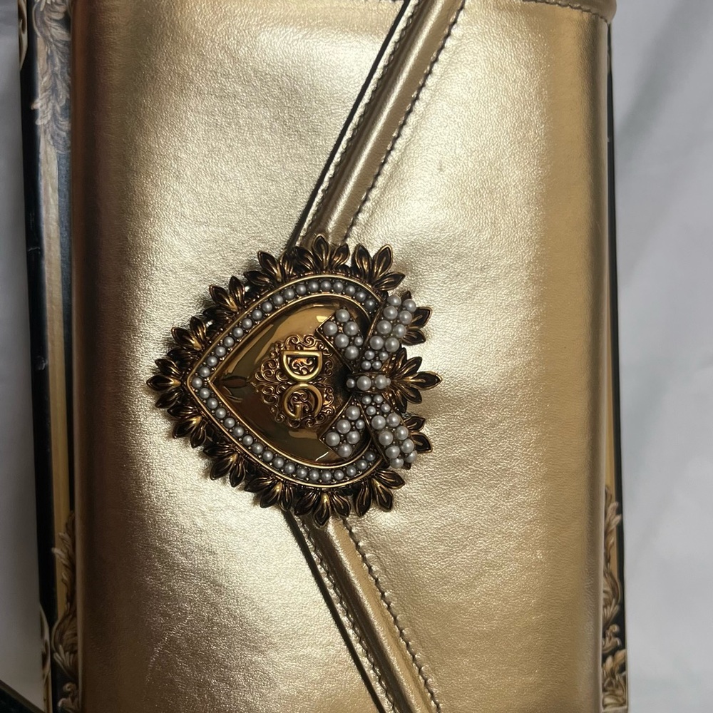 Authentic Dolce and Gabbana bag belt, gold, excellent condition